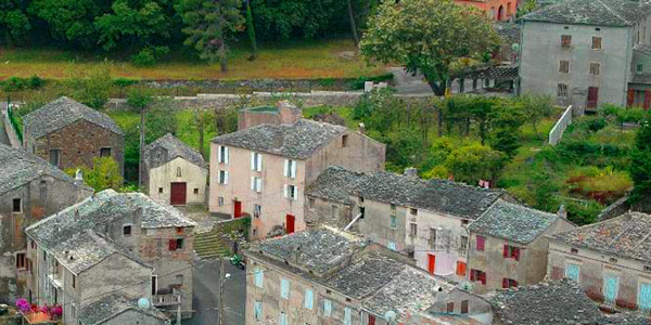 Molines hameau de Sisco dans le Cap Corse