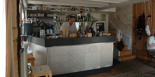 La salle du restaurant la p'tite ardoise à Lyon
