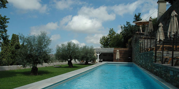 U Palazzu Serenu - Oletta (Corse) - la piscine et les terrasses