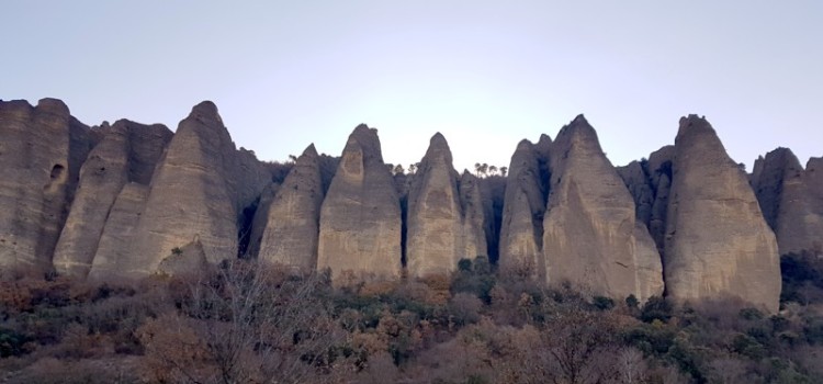 Les pénitents des Mées en Provence