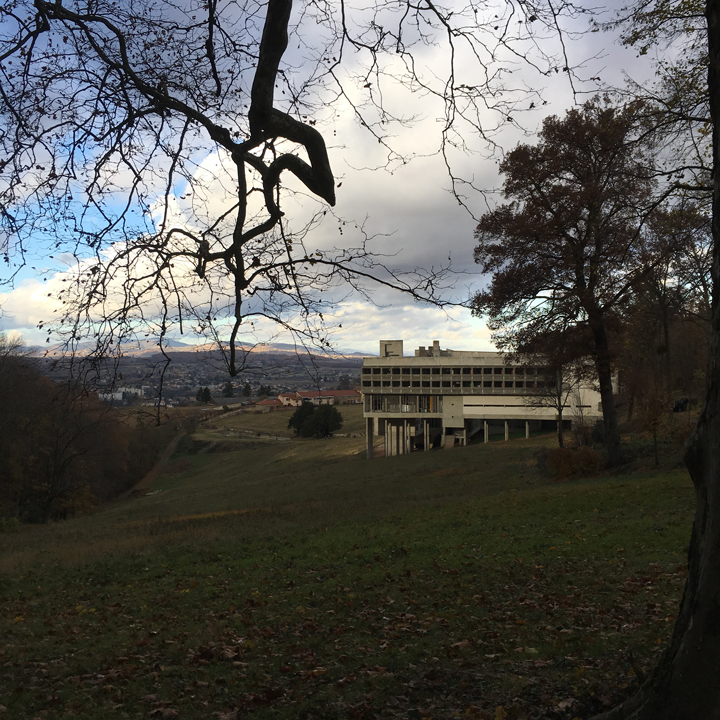 LEE UFAN chez Le Corbusier au couvent de la Tourette