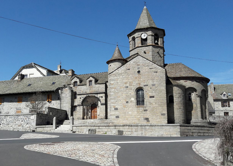 Carnets de voyage AUbrac - Nasbinals - Eglise Sainte Marie