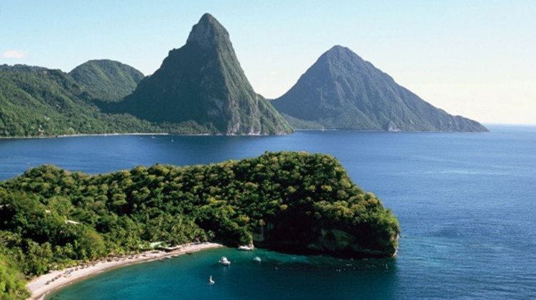 CROISIÈRE AUX GRENADINES