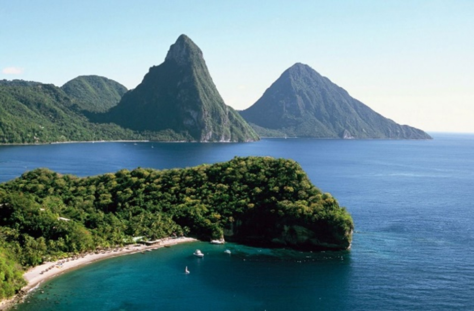 jean-gaches - Circuit aux Grenadines : les deux pitons