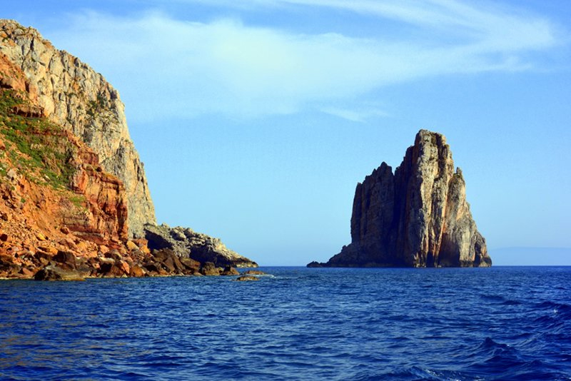 Les Croisières de Jean - La Tunisie - Zembra et la cathédrale - photo @www.voyage-tunisie.info