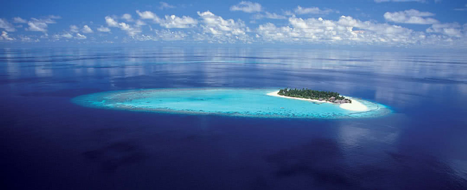 Les croisières de Jean aux Maldives - ile et son lagon  photos @exotismes.fr/