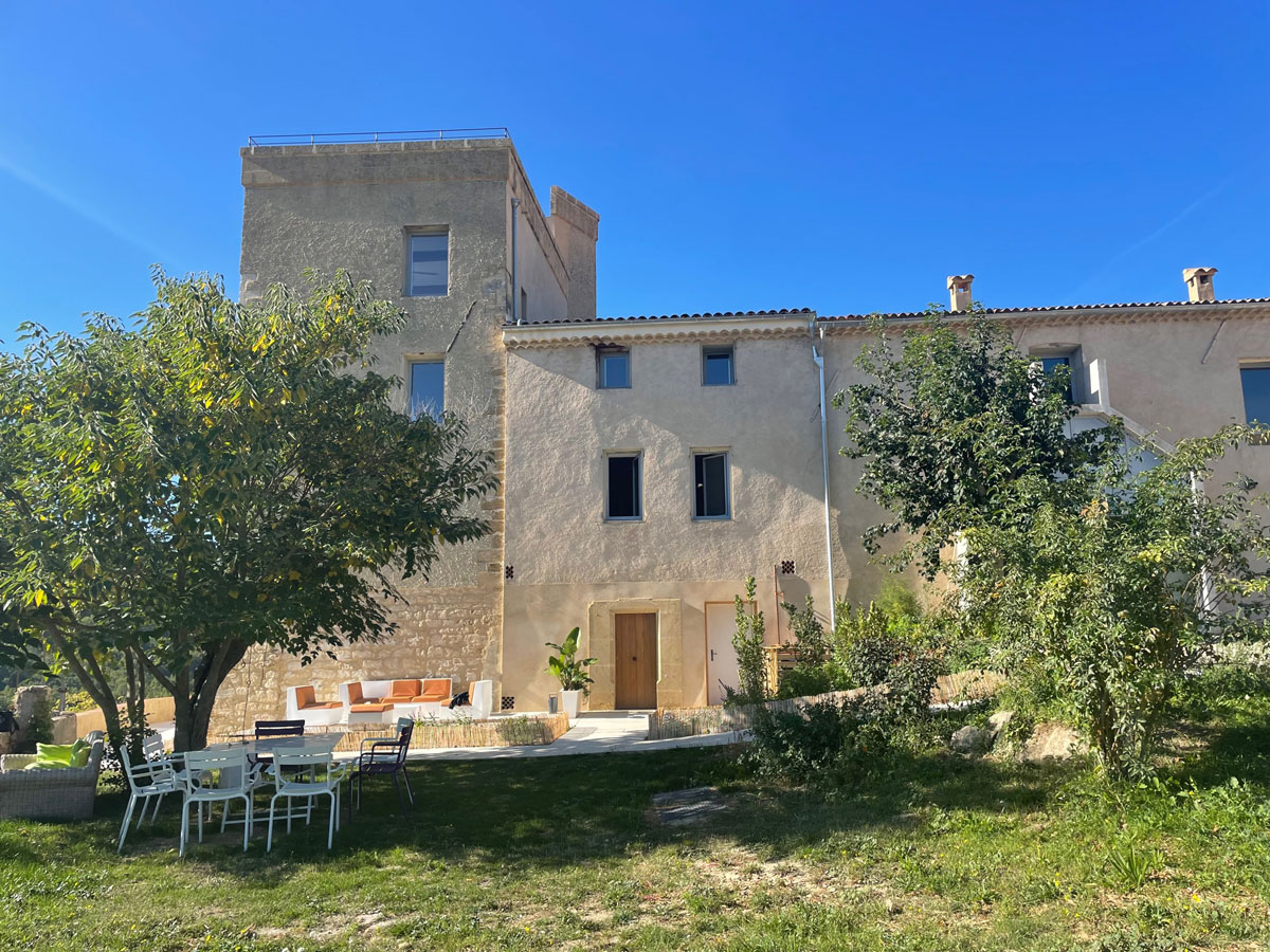 Javade - Magazine de la découverte et de l'évasion - Provence : La Ferme Hi-Bride